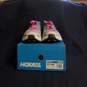 Women’s Hoka One One Clifton 6 Running shoes in Blue and Gray, US Size 8.5M. 110